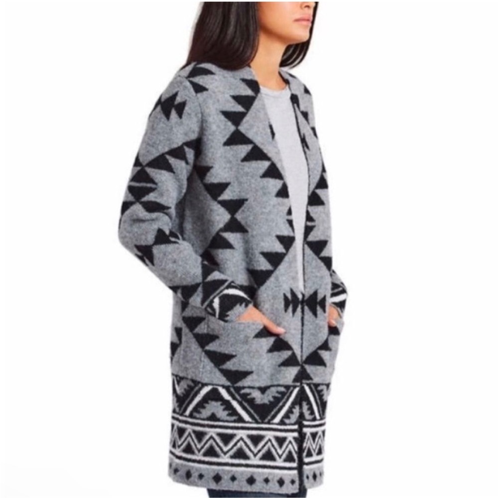 FRYE Geometric‎ Aztec Print Long Cardigan Sweater Gray Black White Women's L